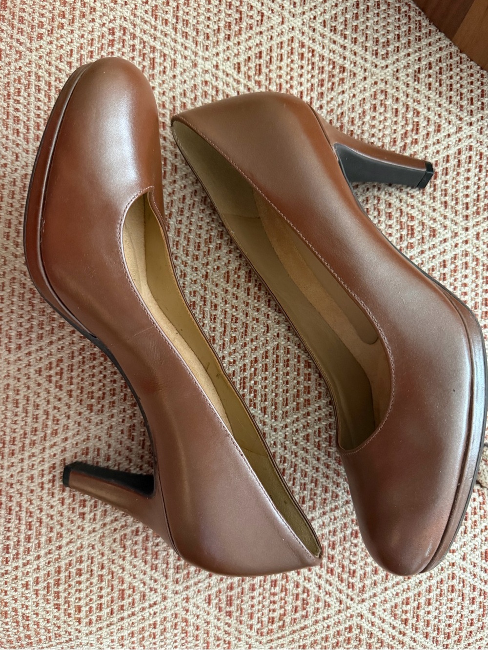 Naturalizer Michelle Leather Round-Toe Pumps